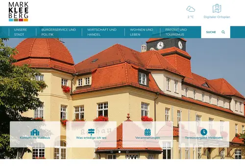 Blick auf den Slider der Internetseite. Zu sehen ist das Rathaus der Stadt