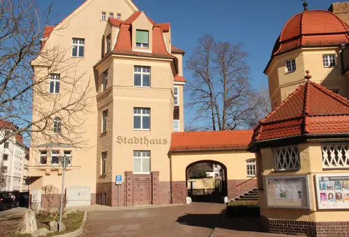 Blick auf das Stadthaus.